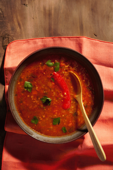 Sopa de trigo sarraceno, tomate y chile